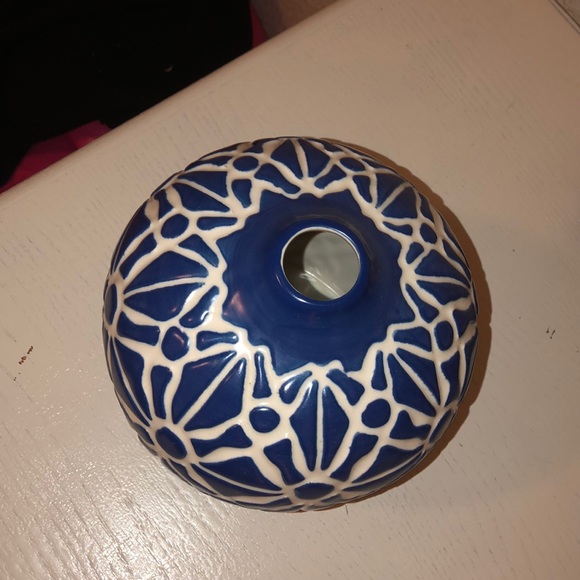 Blue and white vase - Picture 2 of 2